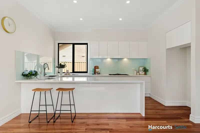 Short Term Lease- Your Dream Townhouse Awaits!