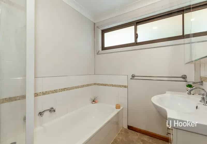 House For Sale , 10, Fitzroy Street, Kilmore, Victoria