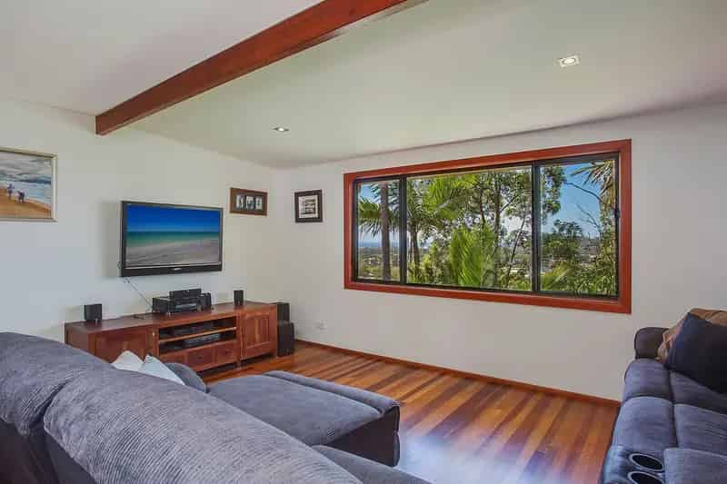 Real Estate For Lease - 10 Coogee Court - Elanora , QLD