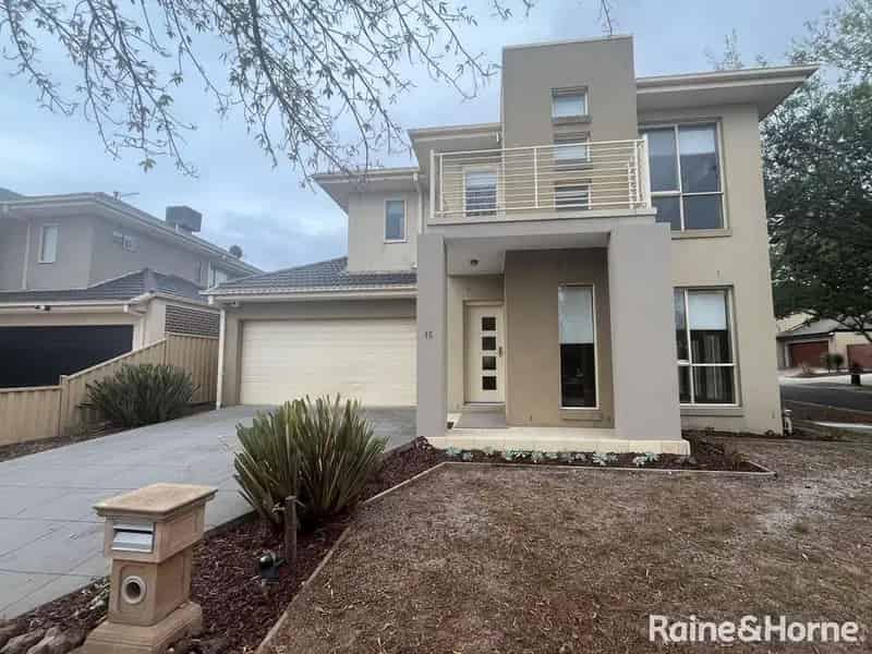 House For Rent , 15, Irwin Gardens, Melbourne, Victoria