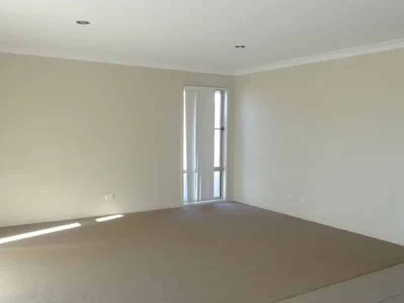 Real Estate For Lease - 21 Aspinall Street - Leichhardt , QLD