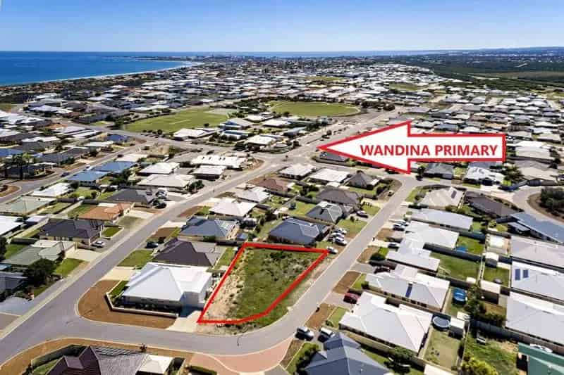 Build your dream home on a large block in Wandina