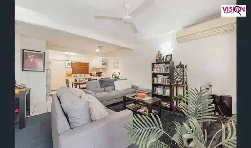 GREAT UNIT IN A GREAT LOCATION!!!!