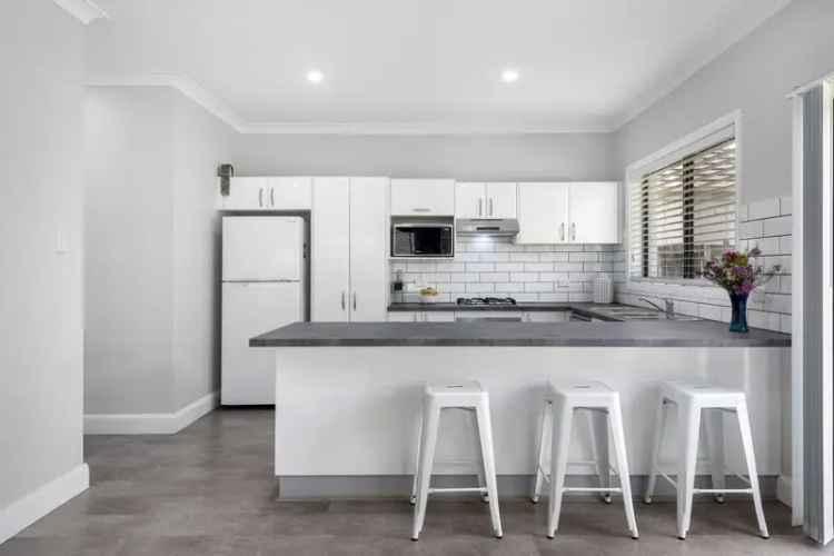 Family Home For Lease Mount Annan NSW