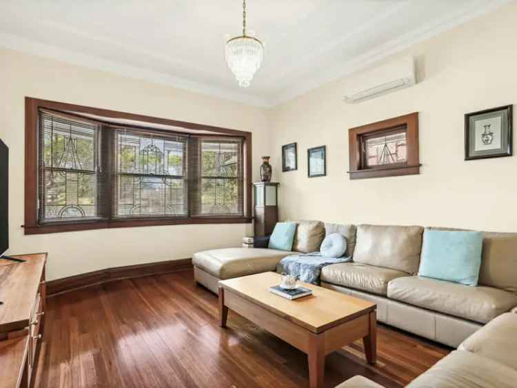 Golden Mile Elegance: 1163.5sqm Single Level Home with Redevelopment Potential