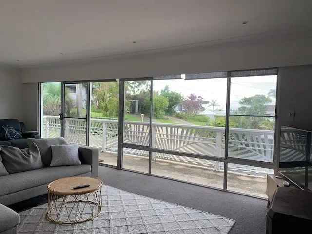 FURNISHED HOME IN KORORA - ELECTRICTY AND WATER INCLUDED