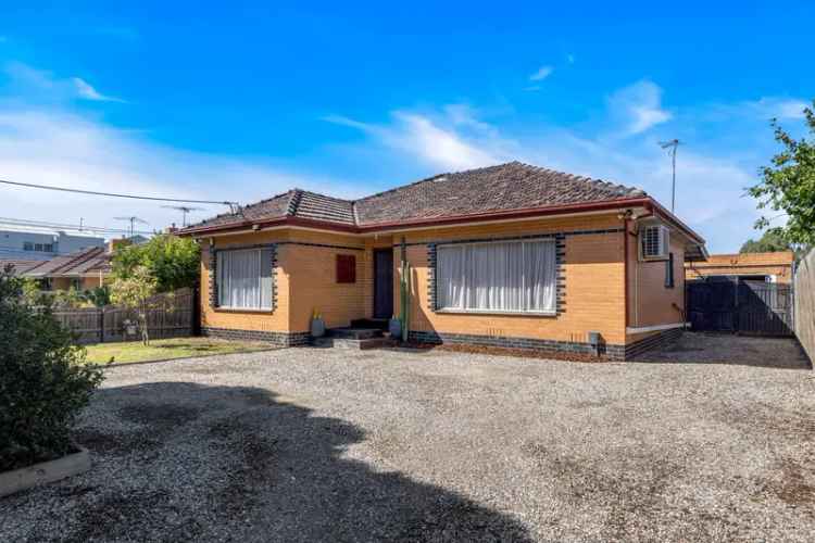 Family Home with Granny Flat Dual Living Potential