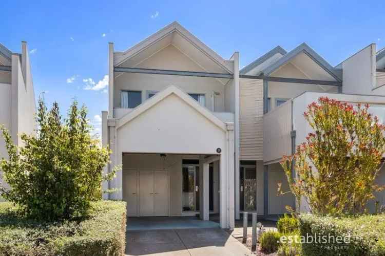 Investment Buy Serviced Townhouse in Melbourne with Resort Facilities