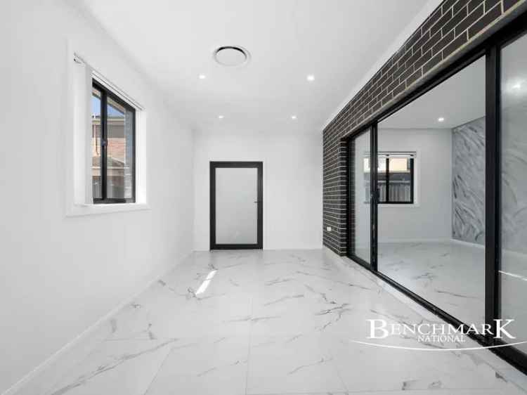 4 Bedroom House 217m² in Sydney