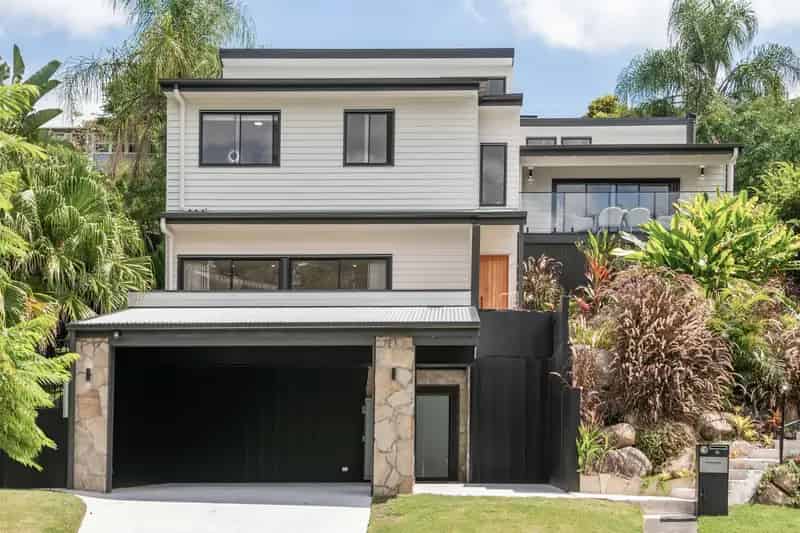 Buy Multi Level Home in Brisbane with Luxury Features