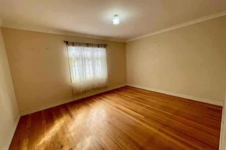 3 rooms house of 264 m² in Sydney