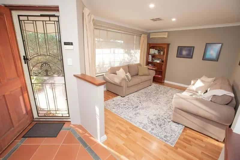 House For Sale - 89 Brenchley Drive, Atwell WA 6164