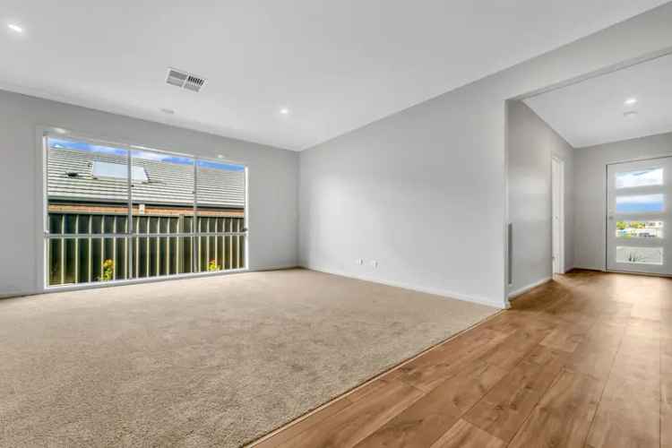 3 Bedroom House 182m2 Melbourne