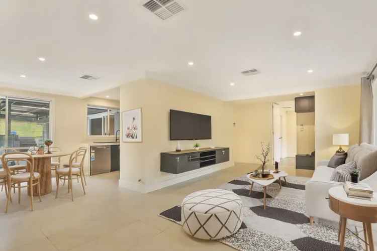 5 rooms house of 330 m² in Sydney