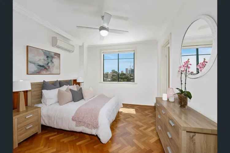 3 rooms apartment of 292 m² in Sydney