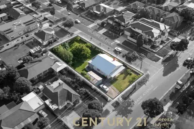 55 Rosebank Avenue, Clayton South VIC 3169 - House For Sale