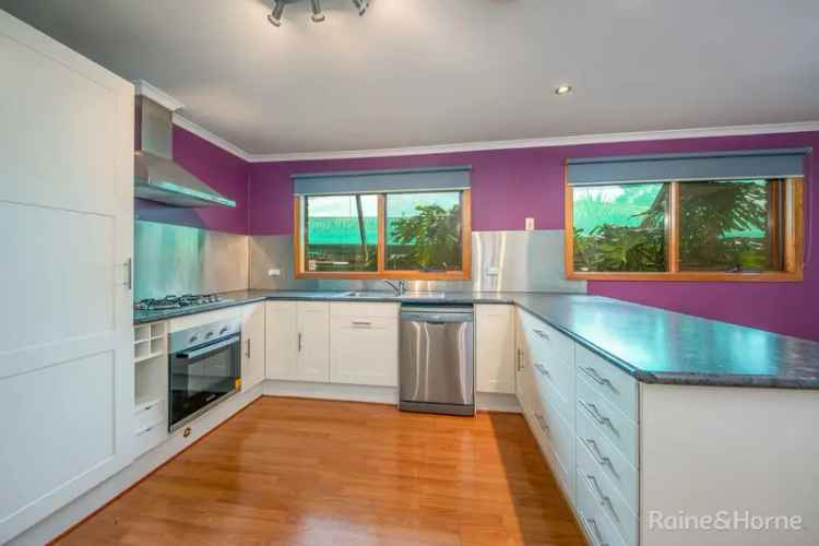 House For Sale in Melbourne, Victoria