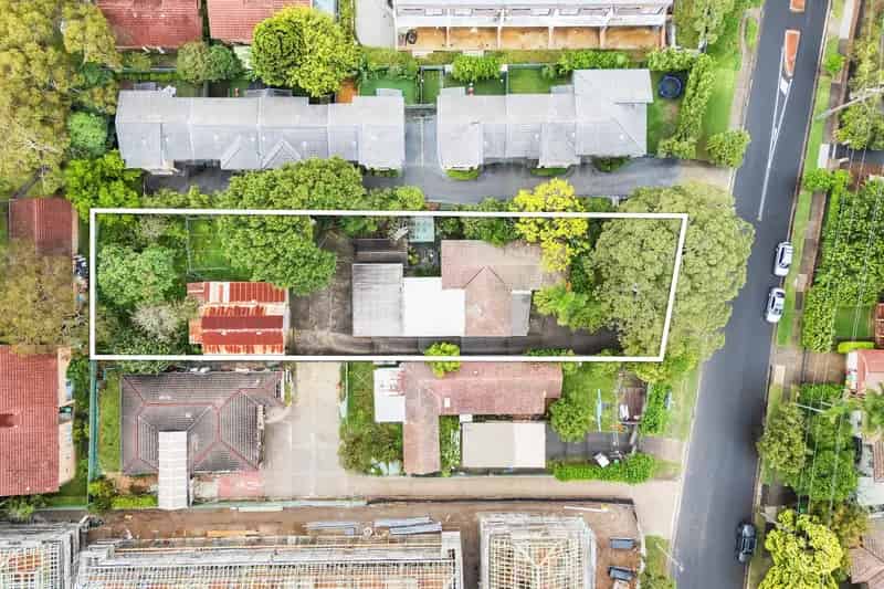 House For Sale , 15, Old Berowra Road, Sydney, New South Wales