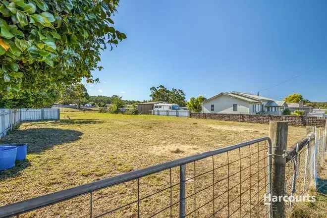 Land For Sale in Railton, Tasmania