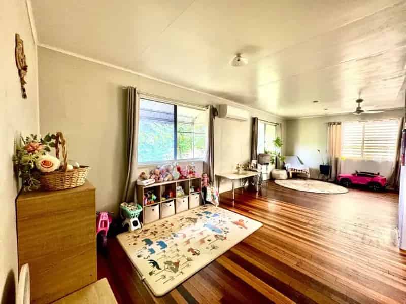 25 Sedgman Street, Moranbah QLD 4744 - House For Lease