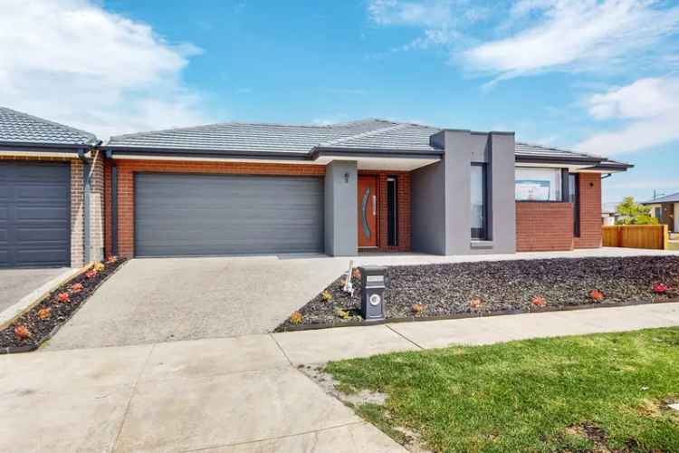 4 Bedroom House 207m² Melbourne