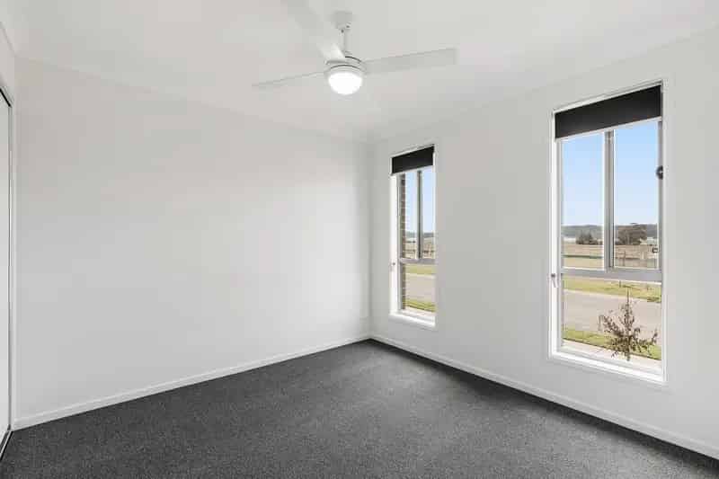 Modern Duplex With Yard Maintenance Included!