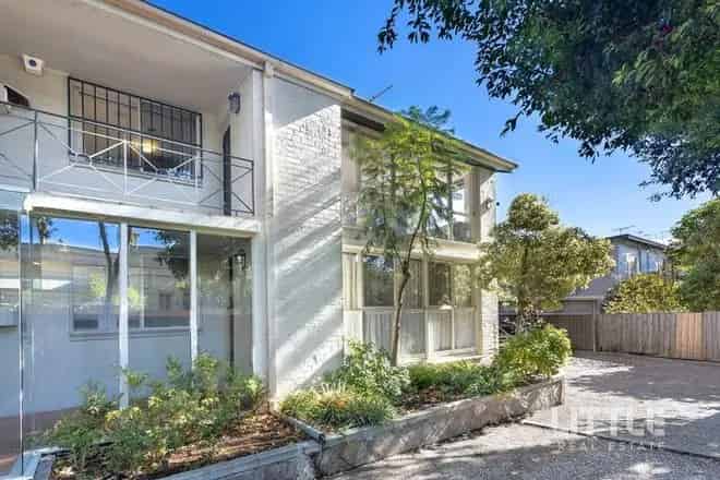 Apartment For Sale , 231, Cotham Road, Melbourne, Victoria