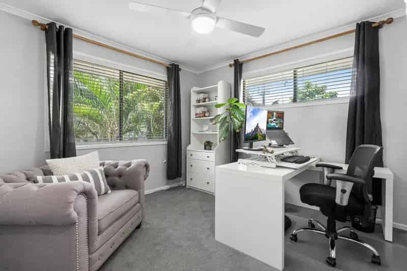 House For Sale , 11, Cusack Parade, City of Brisbane, Queensland