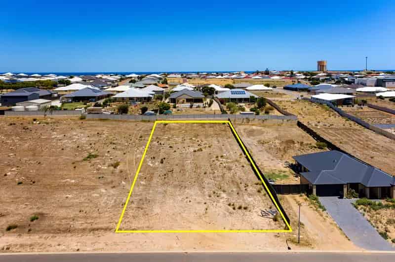 Elevated Block for Sale in Wandina with Scenic Outlook