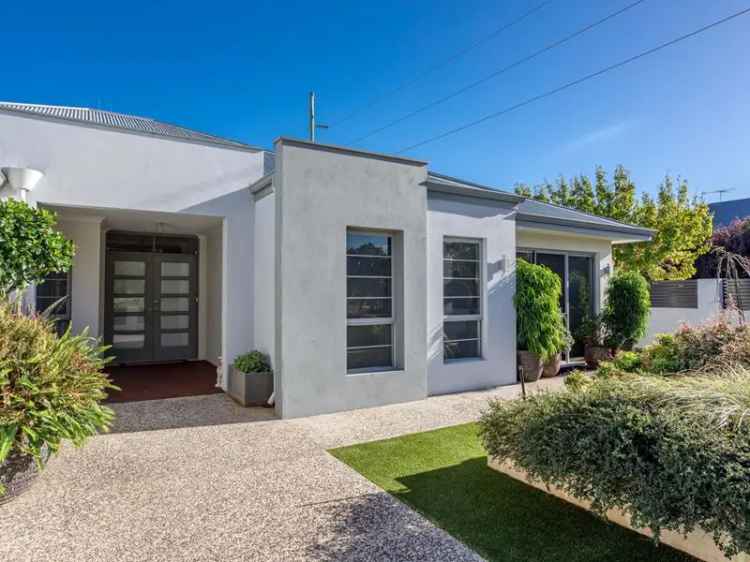 House For Sale in City of Gosnells, Western Australia