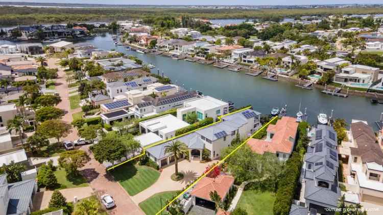 Immaculate Waterfront Residence