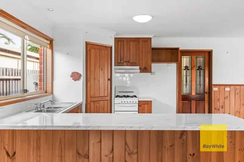Endless Space & Comfort in This Lara Gem!