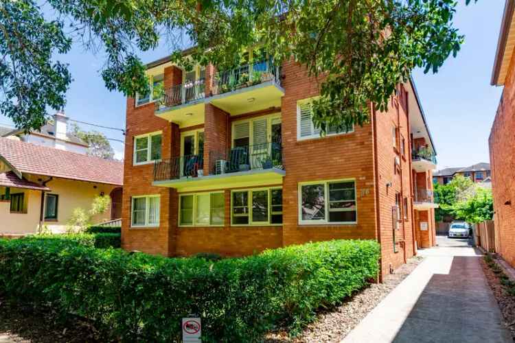 2 Bed Apartment Near Summer Hill Station