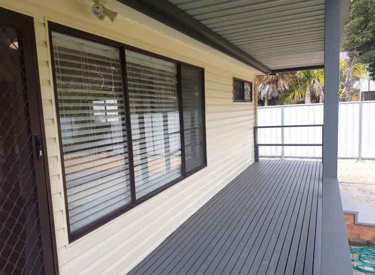 Modern 3 Bedroom Home For Lease Heathcote NSW