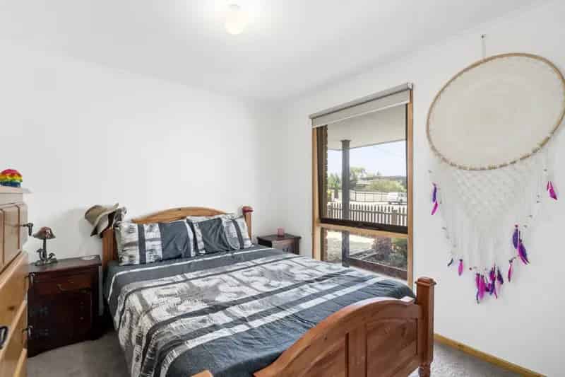 2 rooms house of 124 m² in Melbourne