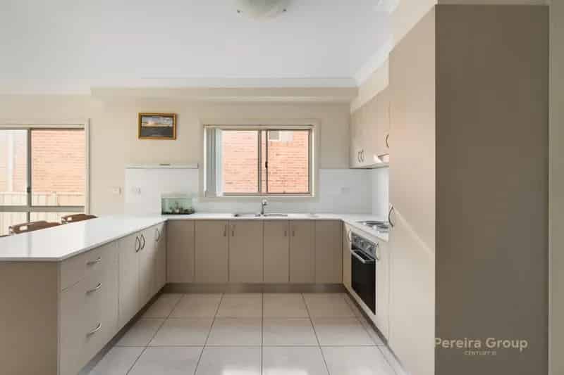 10/4 Feldspar Road, Eagle Vale NSW 2558 - Townhouse For Sale