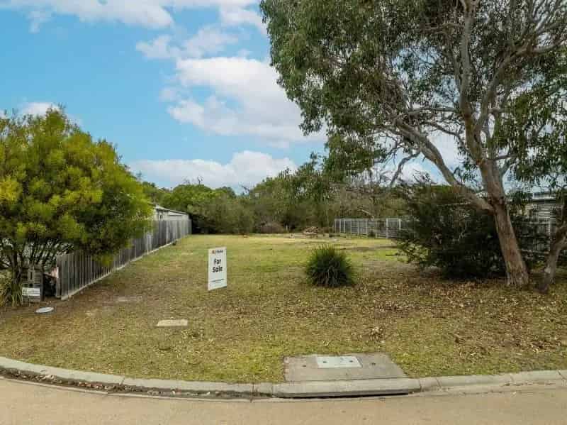 DESIRABLE 800m2 ALLOTMENT