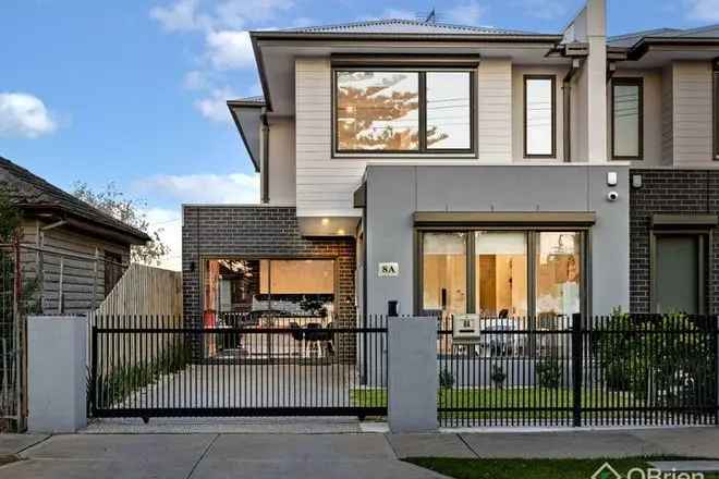 House For Sale , 8A, Busch Street, Melbourne, Victoria