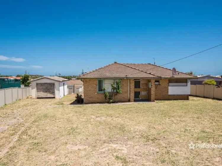 House For Sale in Geraldton, Western Australia