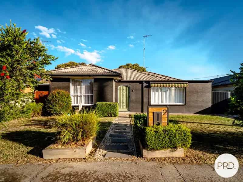 FRESHLY RENOVATED COMFORTABLE HOME