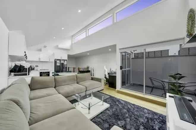 House For Sale , 15, Barwise Street, Melbourne, Victoria