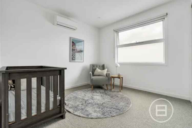 House For Sale in Melbourne, Victoria