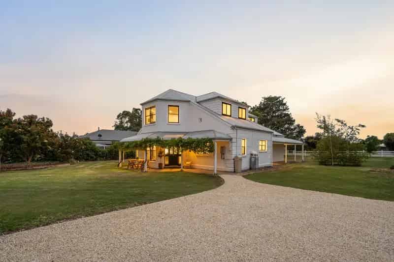 Buy Character Residence in Yahl with Expansive Gardens and Modern Touches