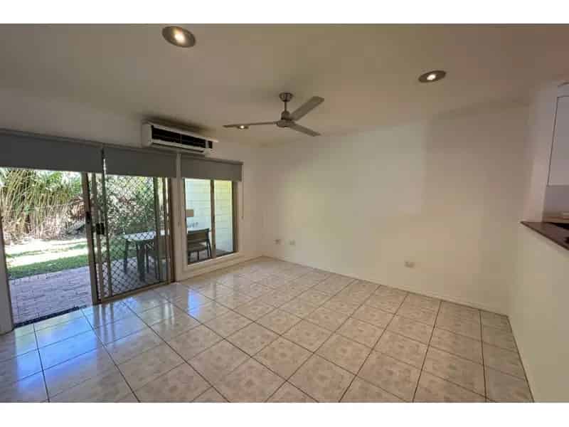 Private Villa In Edge Hill