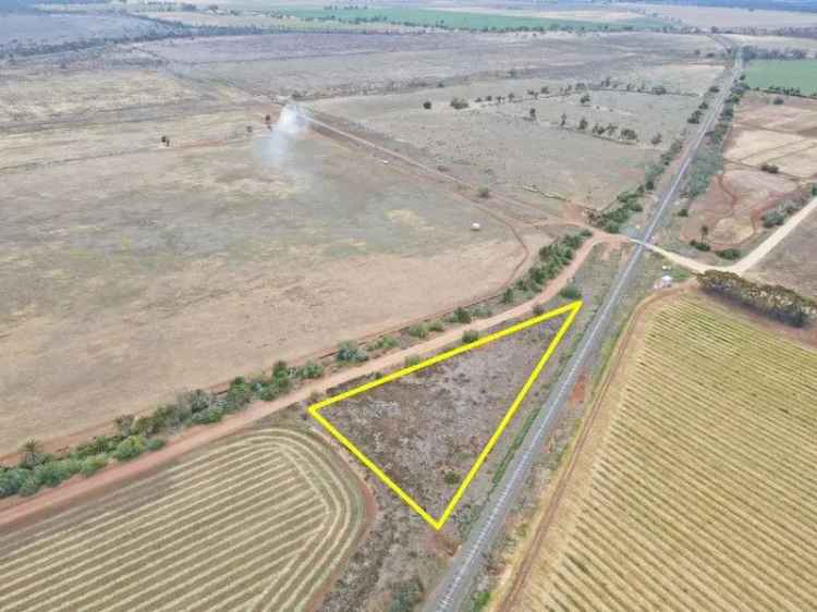 Unique Block of Land Near Kangaroo Lake