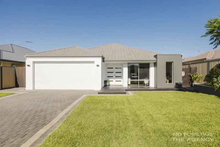 4 Bed 2 Bath Yanchep Home - Modern Family Home Near Beach