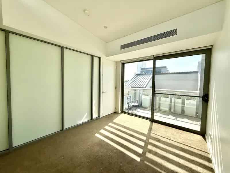 Modern 3-Bedroom Terrace near Green Square Station
