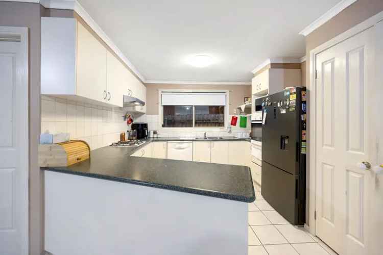 Fantastic Family Home Cranbourne East