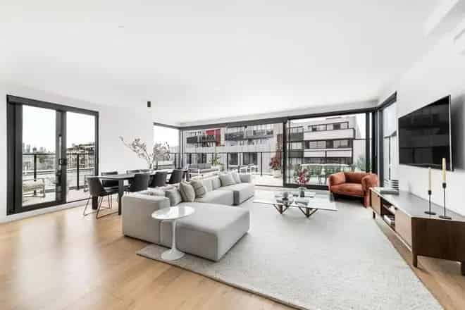 Apartment For Sale , 22, Nicholson Street, Melbourne, Victoria