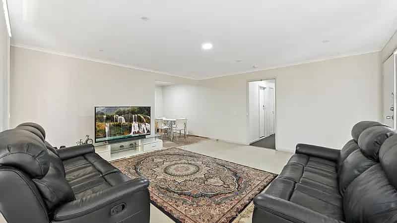 Spacious Family Home with Granny Flat - Ideal for Investors